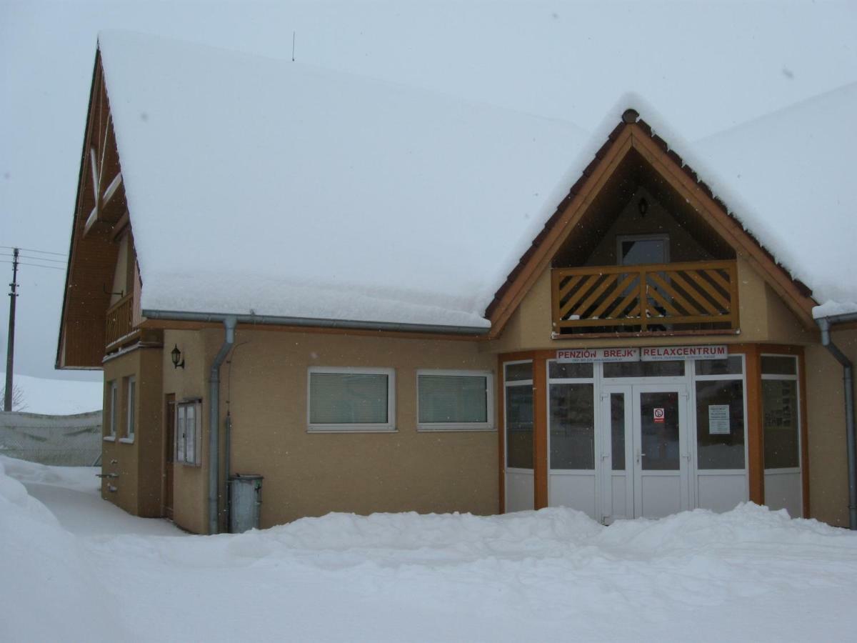 Penzion Brejk Liptovske Sliace Exterior foto