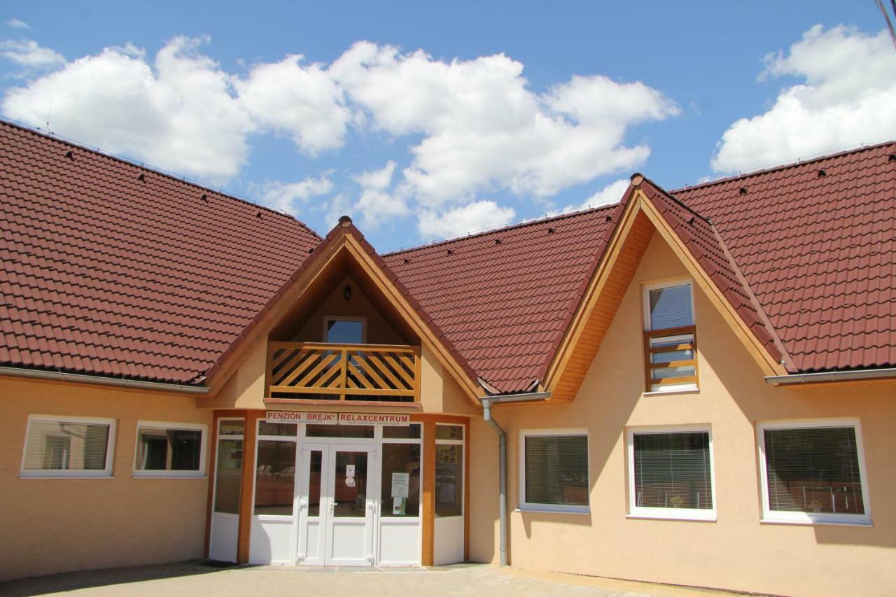 Penzion Brejk Liptovske Sliace Exterior foto
