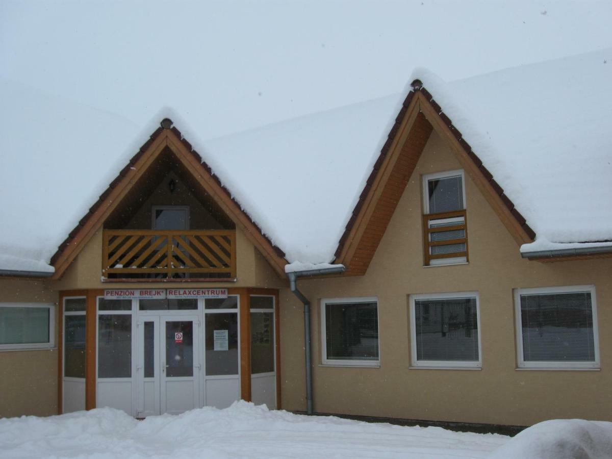 Penzion Brejk Liptovske Sliace Exterior foto